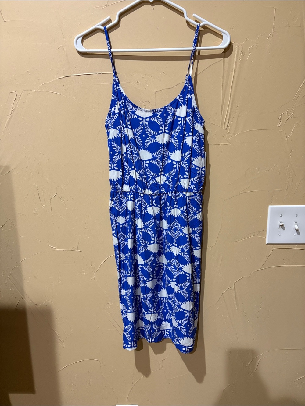 NWT Old Navy Royal Blue & White Floral V-Neck Sundress